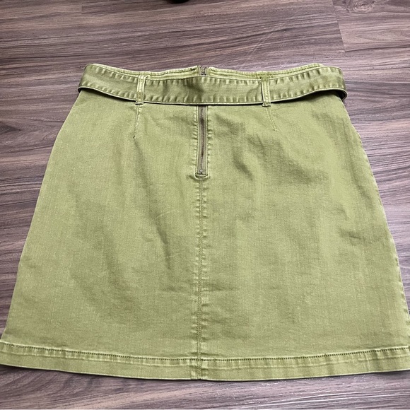 Anthropologie Pilcro Charlie Belted Mini Skirt in Army Green Size 14 - Picture 7 of 10